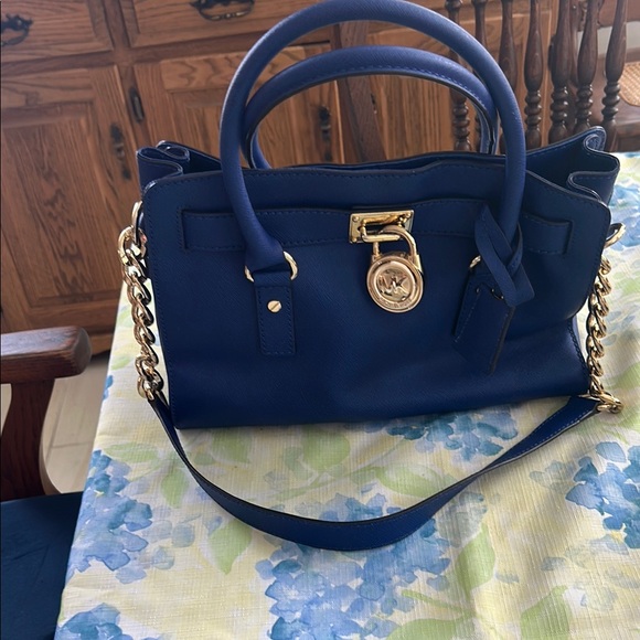 Michael Kors Hamilton East West shiffiano Royal blue shoulder bag 10 x 12 by 2 - Picture 1 of 9